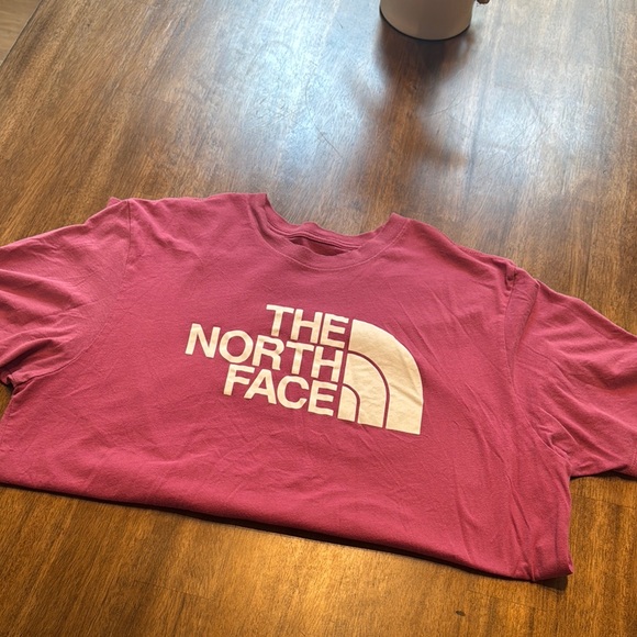 Men’s XL The North Face Pink and White tee - Picture 3 of 3